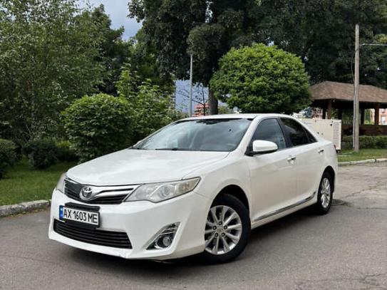 Toyota Camry                           2015г. в рассрочку