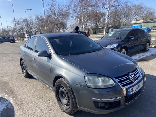 Volkswagen Jetta
                           2005г. в рассрочку