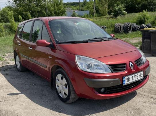 Renault Grand scenic                    2007г. в рассрочку