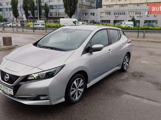 Nissan Leaf                            2019г. в рассрочку