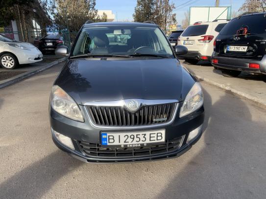 Skoda Fabia
                           2011г. в рассрочку