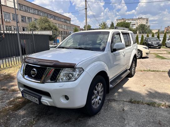 Nissan Pathfinder 2012г. в рассрочку