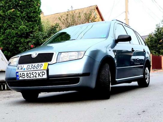 Skoda Fabia 2003г. в рассрочку