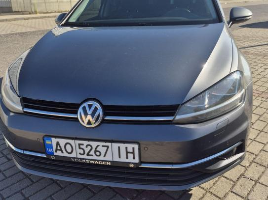 Volkswagen Golf 2017р. у розстрочку