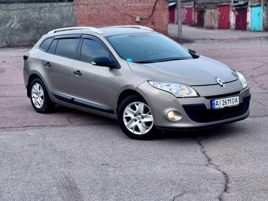 Renault Megane                          2011г. в рассрочку