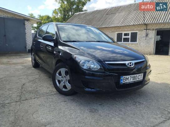 Hyundai I30                             2009г. в рассрочку