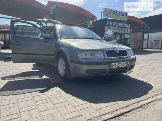 Skoda Octavia 2002г. в рассрочку