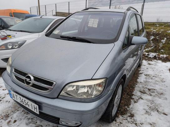 Opel Zafira                          2004г. в рассрочку