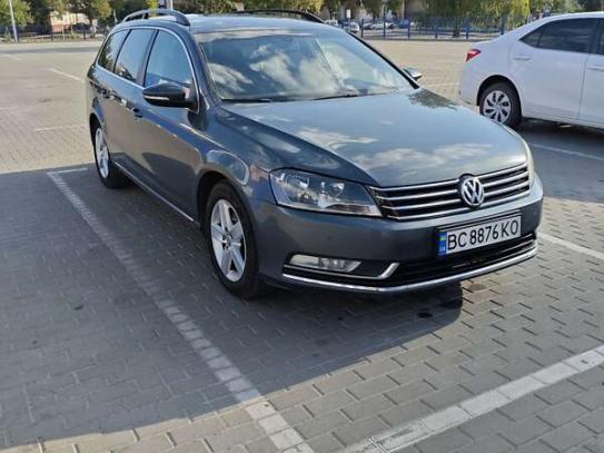 Volkswagen Passat 2015р. у розстрочку