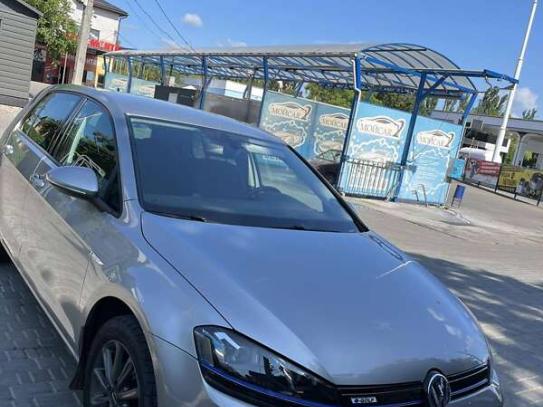 Volkswagen E-golf
                          2014г. в рассрочку