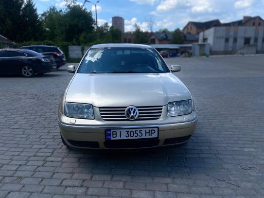 Volkswagen Bora                            2001г. в рассрочку