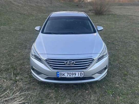 Hyundai Sonata                          2015г. в рассрочку