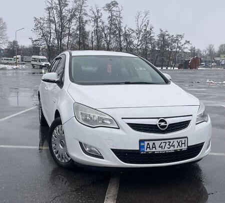 Opel Astra 2010р. у розстрочку