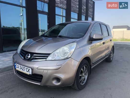 Nissan Note                            2010г. в рассрочку