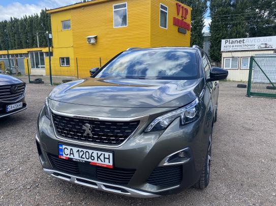Peugeot 5008                            2018г. в рассрочку