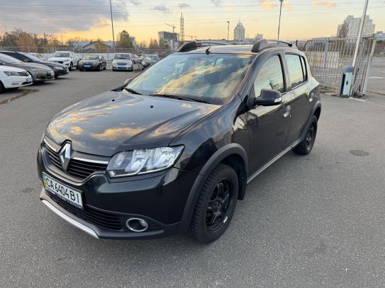 Renault Sandero                         2013г. в рассрочку