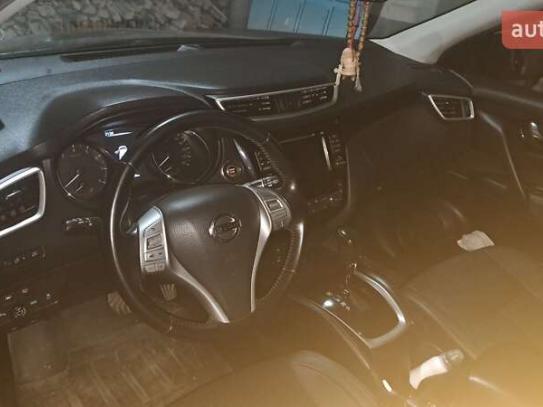 Nissan Qashqai                         2015г. в рассрочку