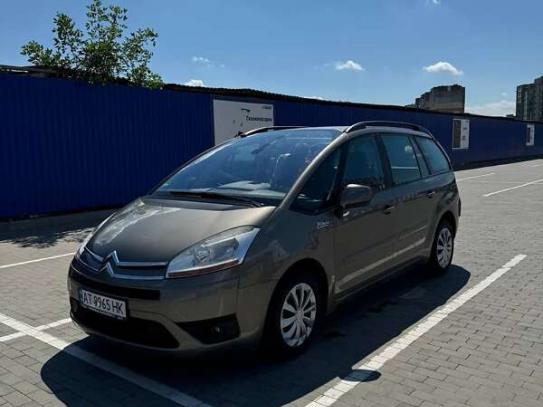 Citroen C4 picasso 2009г. в рассрочку