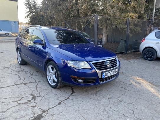 Volkswagen Passat                          2005г. в рассрочку