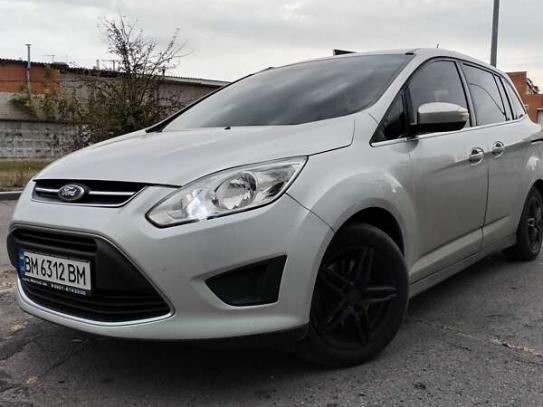 Ford Grand c-max 2011г. в рассрочку