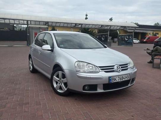 Volkswagen Golf                            2008г. в рассрочку