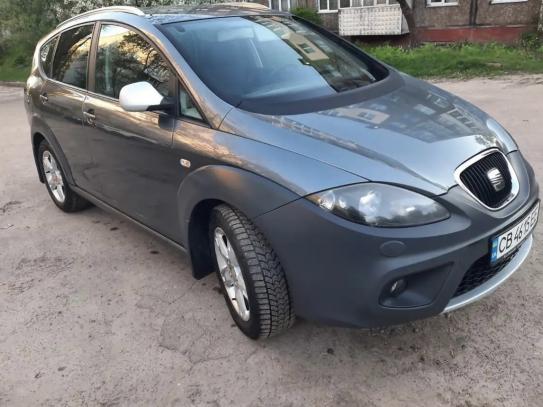 Seat Altea                           2012г. в рассрочку
