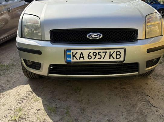 Ford Fusion
                          2004г. в рассрочку