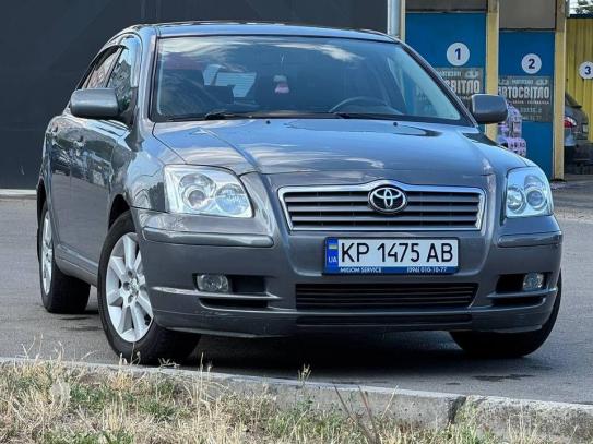 Toyota Avensis                         2003г. в рассрочку