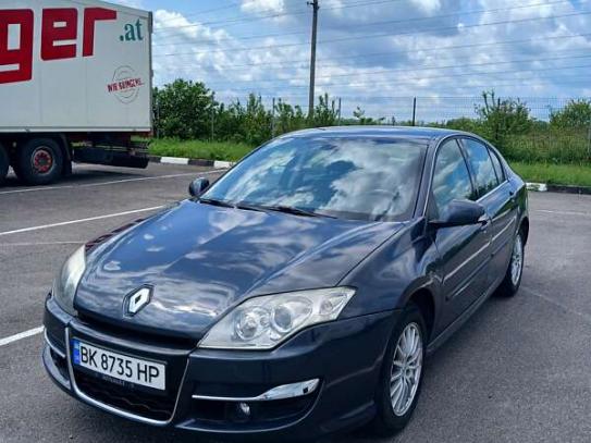 Renault Laguna                          2011г. в рассрочку