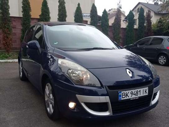Renault Scenic
                          2010г. в рассрочку