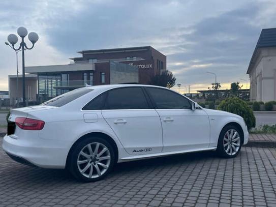 Audi A4 2014р. у розстрочку