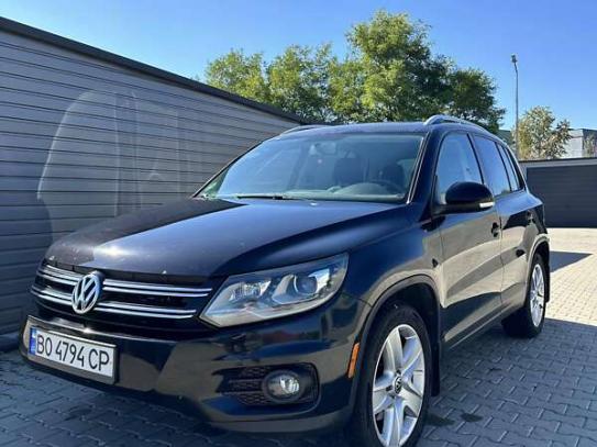 Volkswagen Tiguan 2011р. у розстрочку