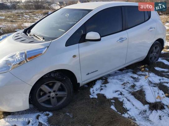 Nissan Leaf                            2014г. в рассрочку