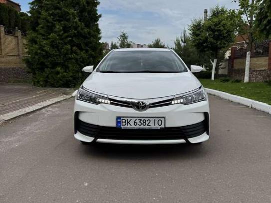 Toyota Corolla                         2017г. в рассрочку