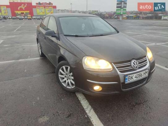 Volkswagen Jetta
                           2009г. в рассрочку