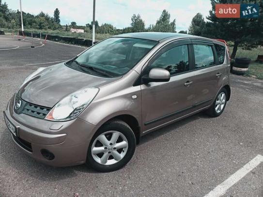 Nissan Note                            2007г. в рассрочку