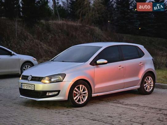 Volkswagen Polo 2010р. у розстрочку