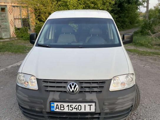 Volkswagen Caddy                           2005г. в рассрочку