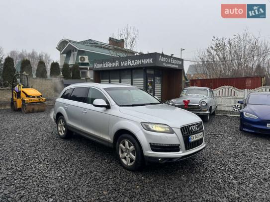 Audi Q7
                              2010г. в рассрочку