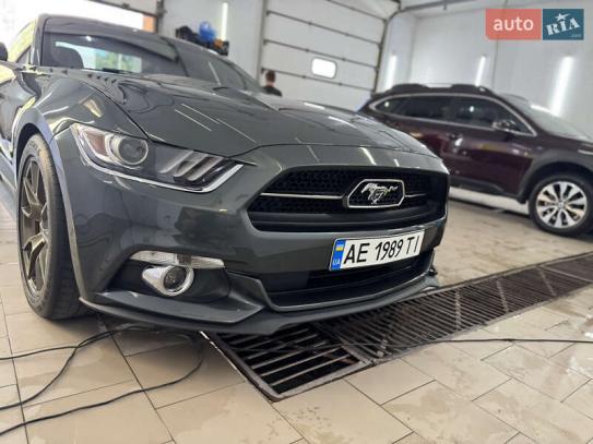 Ford Mustang                         2015г. в рассрочку