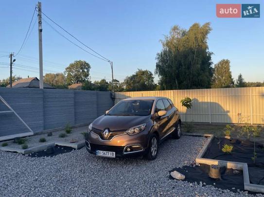 Renault Captur
                          2014г. в рассрочку