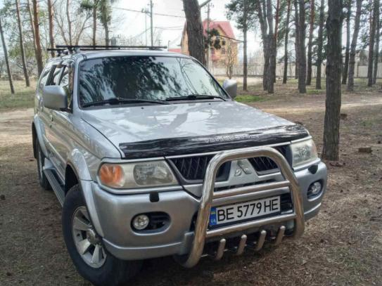 Mitsubishi Pajero sport
                    2006г. в рассрочку