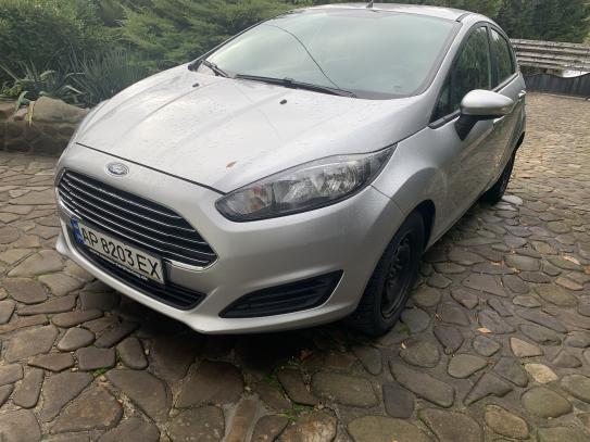 Ford Fiesta 2014г. в рассрочку