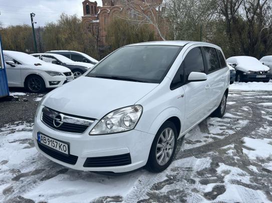 Opel Zafira 2007г. в рассрочку