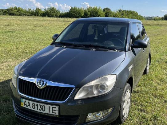Skoda Fabia
                           2010г. в рассрочку