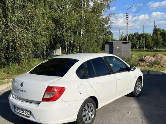 Renault Symbol                          2010г. в рассрочку