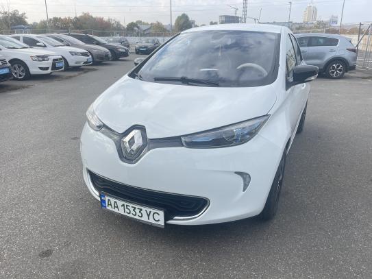 Renault Zoe 2016г. в рассрочку