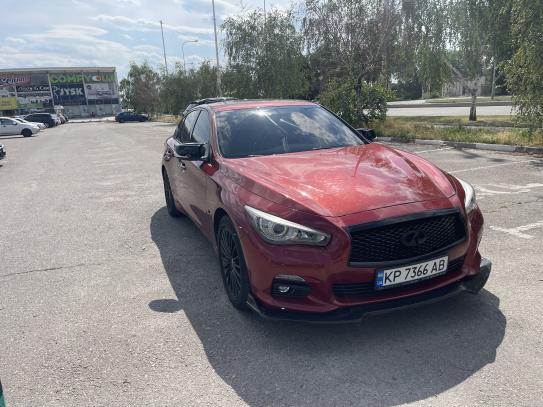 Infiniti Q50                             2014г. в рассрочку