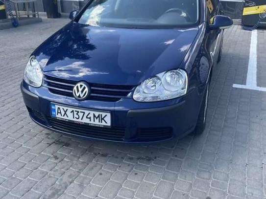 Volkswagen Golf
                            2004г. в рассрочку