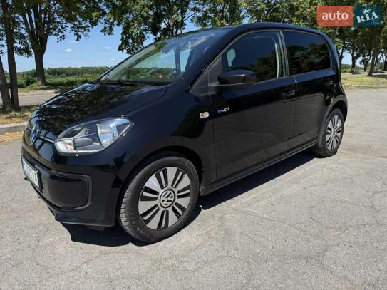Volkswagen E-up                            2014г. в рассрочку